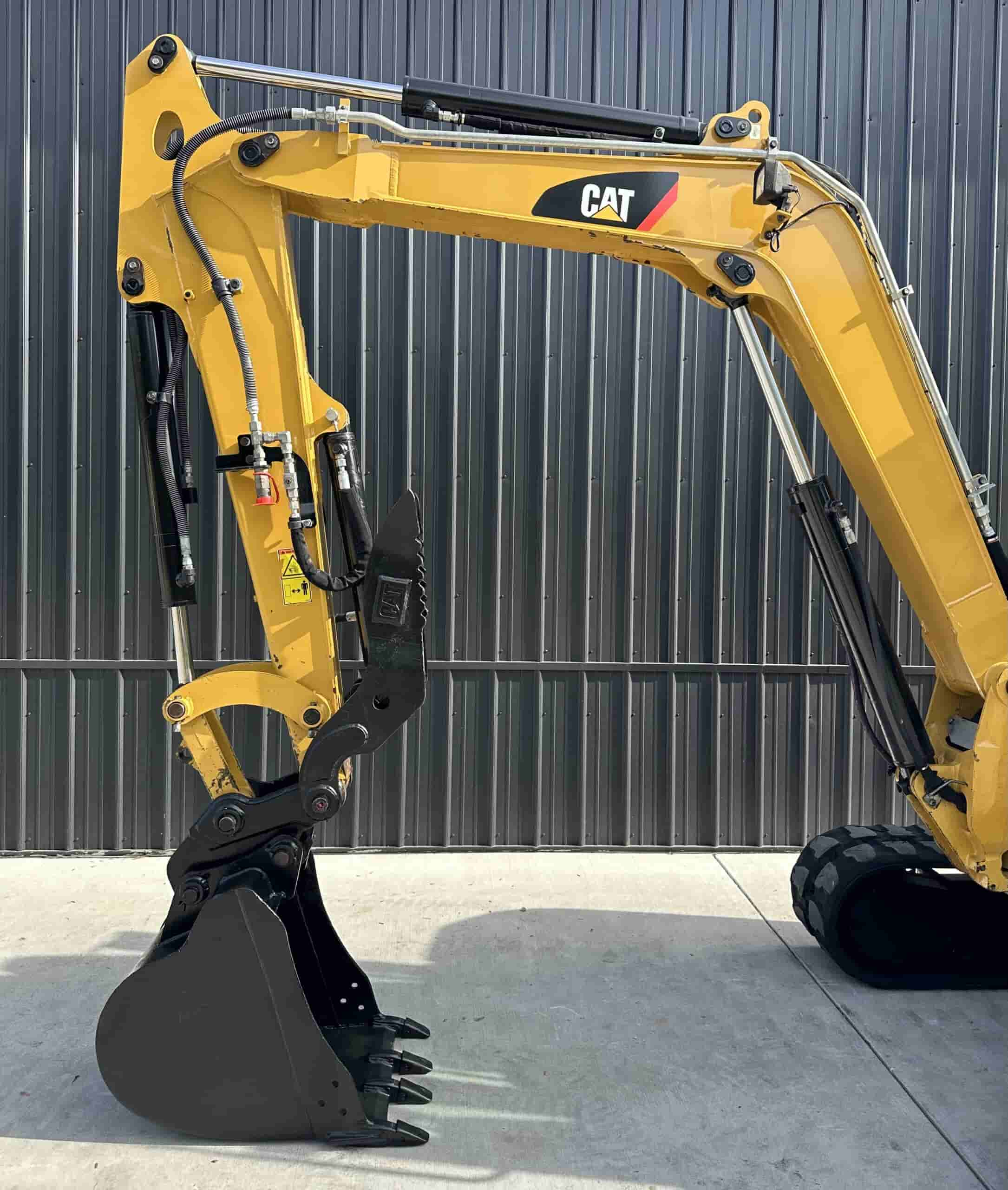 2017 CAT 305E2
